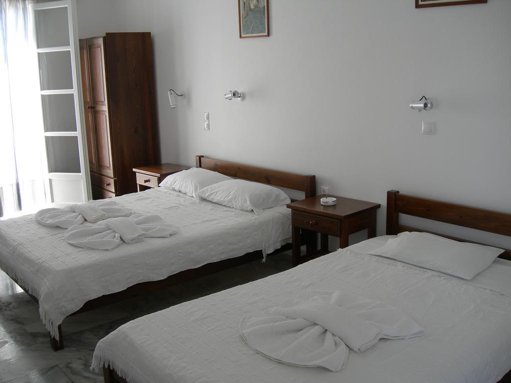 Bizas Rooms & Studios Parikia  Bilik gambar