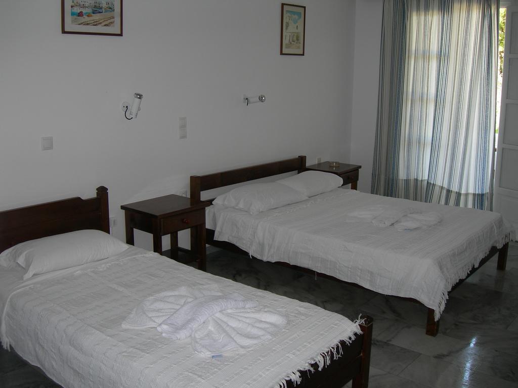 Bizas Rooms & Studios Parikia  Bilik gambar