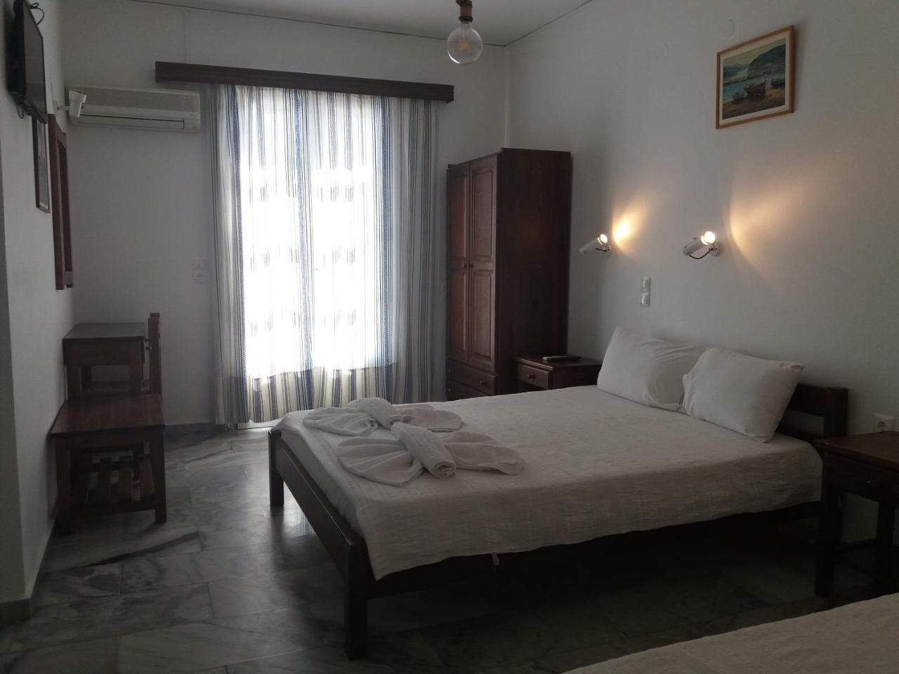 Bizas Rooms & Studios Parikia  Luaran gambar