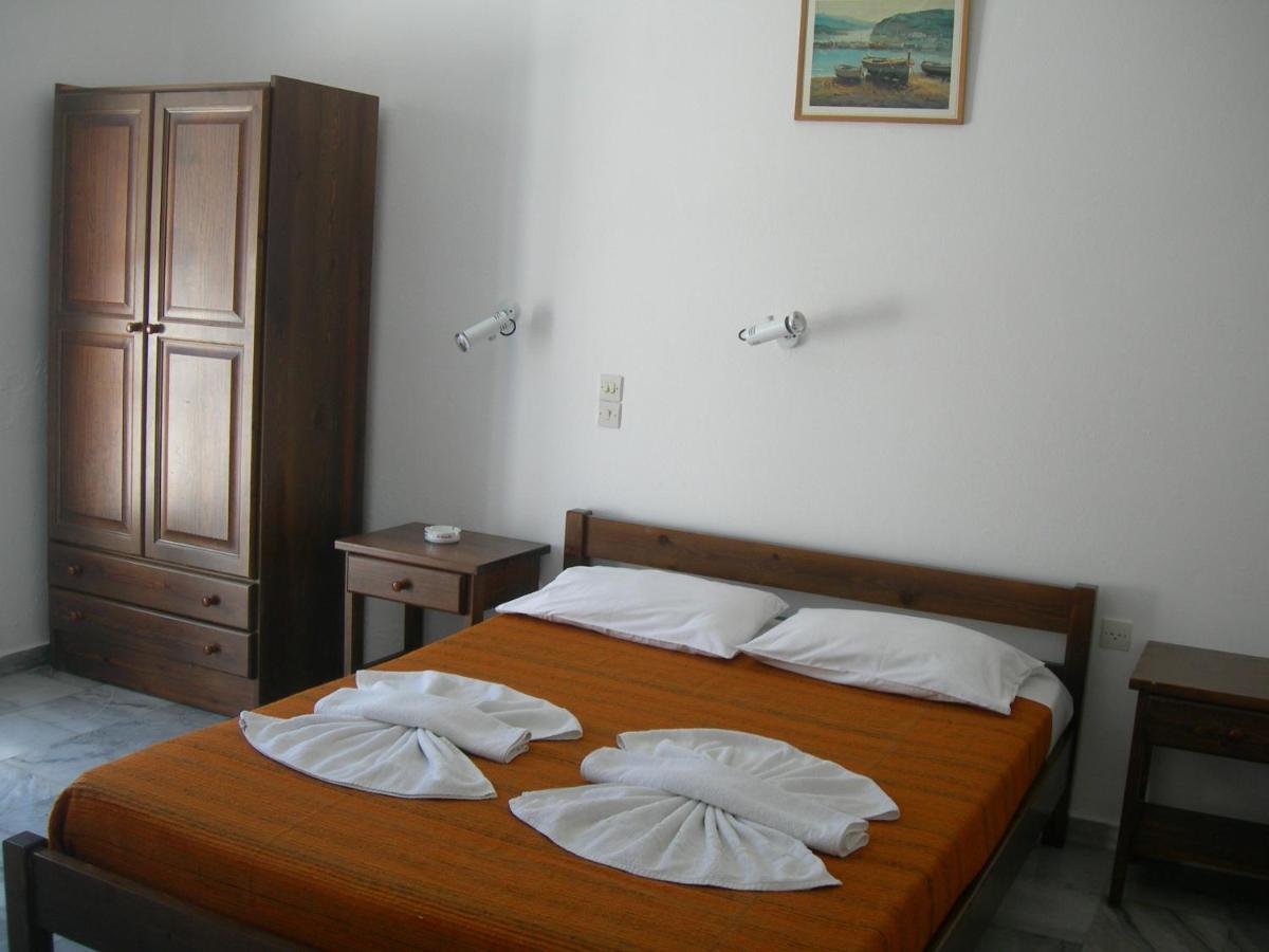 Bizas Rooms & Studios Parikia  Bilik gambar